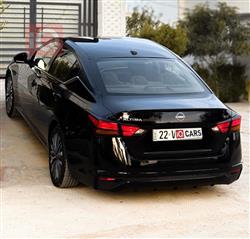 نيسان ألتيما